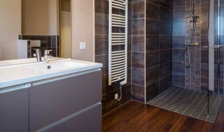 BIDAUT - Plomberie Chauffage - Rénovation complète d’une salle de bain avec douche à l’italienne - Beaune